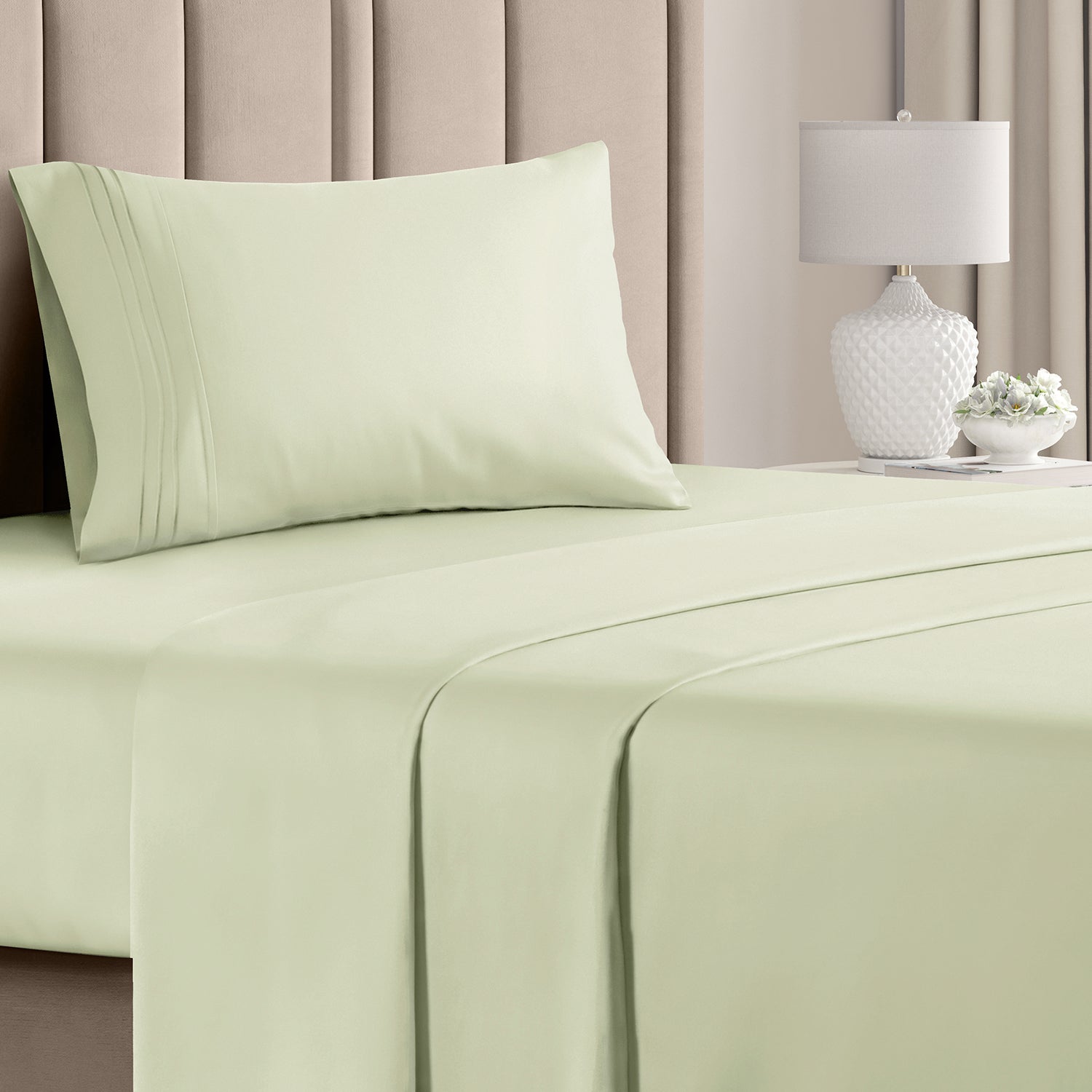 CGK Unlimited 4-Piece Bed Sheet Set Brushed Microfiber