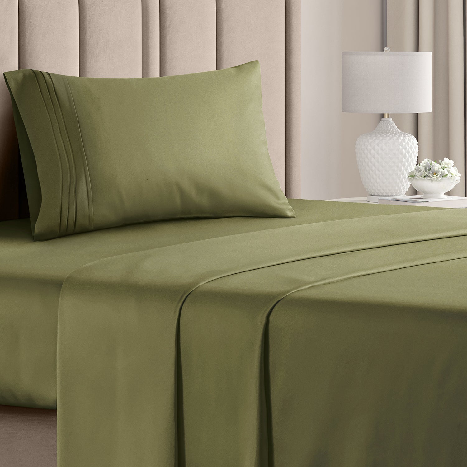 CGK Unlimited 4-Piece Bed Sheet Set Brushed Microfiber